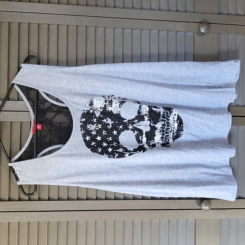 Ladies size 2x top with glitter skull on front and lace on back